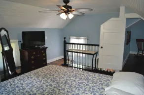 Gabouri Place ~ Completely Renovated Victorian in Ste. Genevieve's Historic Dist - Image 4