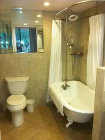 2 bed/2 bath/2 minute walk to ocean - family friendly, easy on wallet! - Image 5