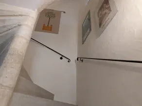 Et provencalsk landsbyhus inden for gåafstand af butikker og restauranter. - Image 2