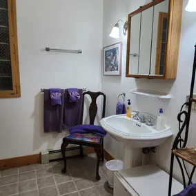 EQUESTRIAN ROOM Individual Rental - Image 4