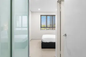 Seaside Retreat with Parking and Balcony - Image 5