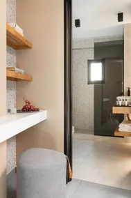 11 Enteka Acropolis Suites - Image 2