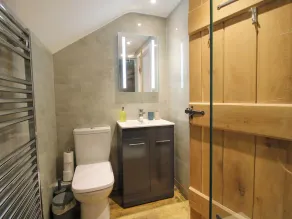 10 Bridge Street - Image 4