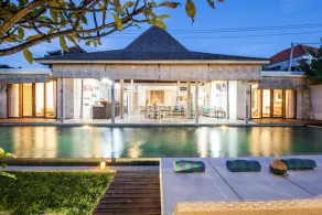 ✅-35% PISCINE PRIVÉE 4BR & 13mSUNDECK to10 minutes de la plagePersonnel complet, Wifi, Services - Image 5