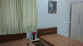 Comfy Rustic Airconditioned Bungalow - Image 3