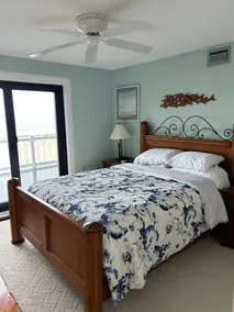 Beautiful Private Ocean Front Home - Image 5