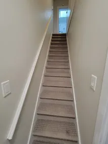 1 bedroom apartment in historic Danforth home - Image 2