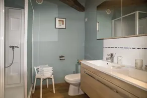 Charmantes und charaktervolles Ferienhaus in grüner Umgebung - Image 3