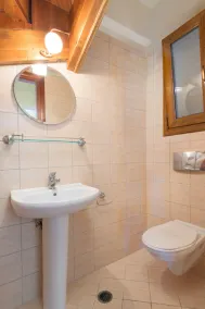 A spacious, tastefully designed, modern villa (Hellenic Tourist Org registered) - Image 4