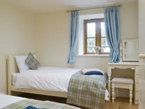 2 bedroom accommodation in Six Ashes, near Bridgnorth - Image 3