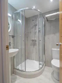 Carlton Hotel - Image 5