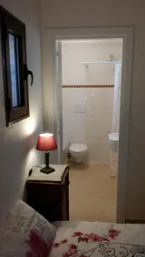 Villa moderne, piscine, véranda, cuisine extérieure supplémentaire, barbecue, double murs en pierre - Image 2
