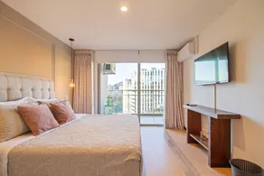 300 Mbps WIFI+ 10min Lleras Park+ 24-7doorman +AC - Image 5