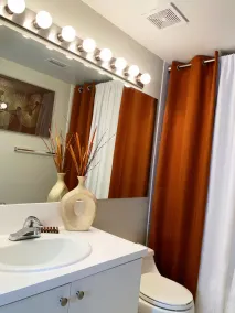 Lovely Elegant 2 Bed 2 Bath in Miramar - Image 3
