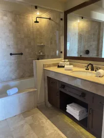 Butler, Private Pool, Spa - Sleeps up to 10 with All Inclusive Option - Image 2