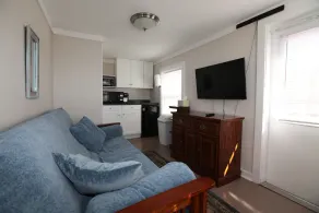 Bijou Bungalow - Image 4