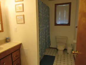 Nice townhouse style condo with pool in Brant Beach. Unit overlooks pool and. - Image 3