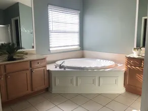 \"Mit den Joneses Schritt halten\" - Geräumiges Zuhause * 4BR * 3. 5BA * Theater * Patio * Kommunikationspool - Image 4