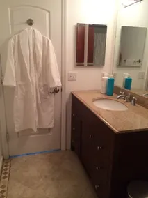 Avail now 3 month min - Newly updated condo - 5 min to beach - Image 2