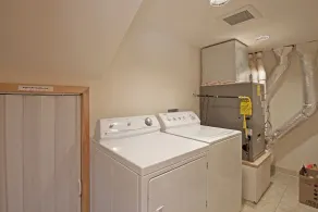 Gelber's Cabin - 3 bedroom, 2.5 bath - Creekside - Image 3
