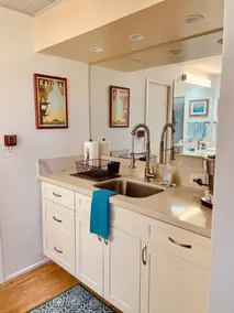 PRIVATE BEACHFRONT RENTAL - Image 2