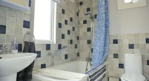 Beach Front Cottage with Direct Access to Stunning Sandy Beach, Dunes & Sea View - Image 2