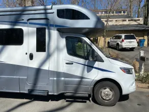 2020 RV for 6 right on the Seneca Lake Wine Trail - Image 4
