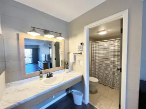 Little gem of Margaritaville( sleeps 12+2)NEW LISTING - Image 4