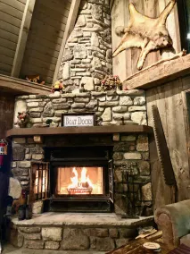 Rustic, cozy log home vacation retreat near Sister Bay. - Image 2