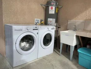 Spacious Studio w/ AC - Near BART/Free Laundry! - Image 2
