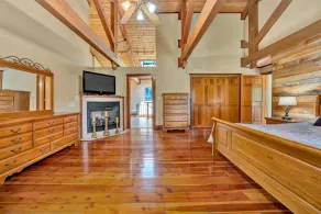The Main House - Lakefront home with private hot tub & balcony - Image 4