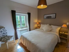Charming stone house with enclosed garden, pets allowed - Image 4