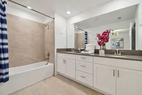 5br/4ba Luxury Home Resort Access - Image 2