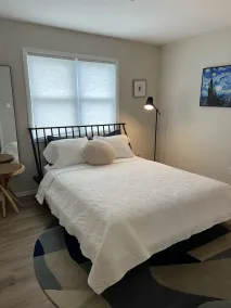 QuietRetreat: Beautifully renovated 3BR in CMCH - Image 5