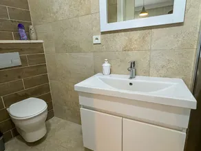 Ground Floor Apt with Private Garden – Peaceful Stay at Lavender Residence - Image 4