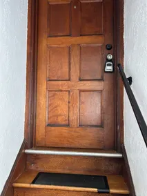 Comfy Flat with Old World Charm in the city - Image 5