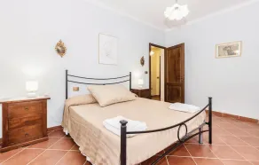 Nice home in Castiglione d.Lago PG - Image 3