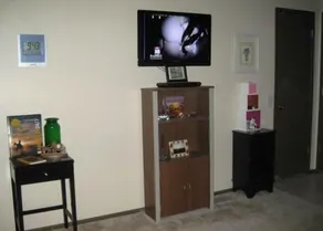 SUNseekers Getaway  2BR/1BA for 2-4 guests. Close to golf and rec centers - Image 2
