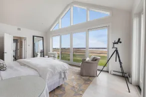 Exquisite Waterfront Retreat - Lindsay - Image 5
