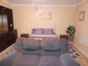 Three bedroom House - Image 4