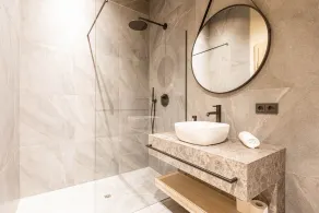 Spacious apartment in Tyrol with terrace (No Deposit) - Image 3