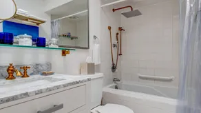 Charming Home in East Hampton, Near Clearwater Beach w/ Private Pool - Image 3