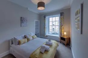 JOIVY Luxury New Town Apartment - Image 4