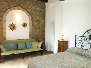 Lovely apartment in villa for 12 people with A/C, WIFI, TV, patio and pets allowed - Image 4