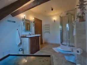 The Oak Lodge - Image 4