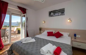 Stunning Apartment In Donji Prolozac - Image 5