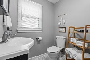 Large Pet Friendly Home Close to I-35 Hwy & KC - Image 3