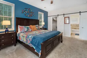 Lake front/kayaks/private dock/ firepit/game room w/ pool table/ sleeps up to 14 - Image 5