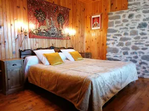 Cottage in Anglards de Salers, beds made on arrival! - Image 3