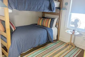 Cozy Crescent Cottage-ON THE WATER-Near Mt Sunapee-Great Fishing-Pet friendly - Image 4
